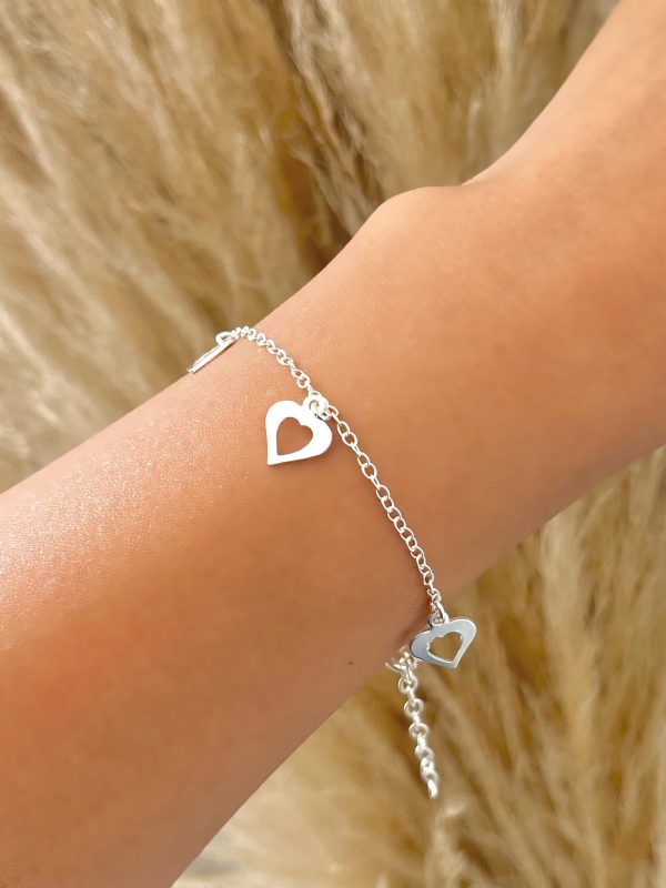 Pulsera Corazones Colgantes